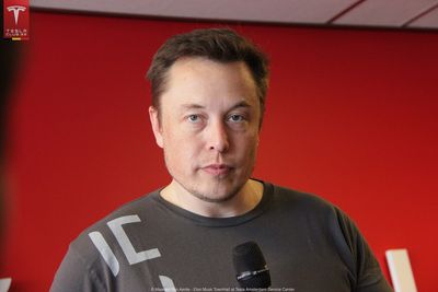Elon Musk Predicts Mass and Energy Will Replace Dollar: 'Conventional Money Will No Longer Be Relevant'