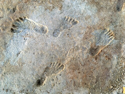 In 2021, a British geologist dated footprints at New Mexico's White Sands to 21,000+ years old: Pushing humans' arrival in North America back 5,000 years