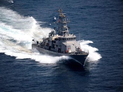US disputes Iranian claims about closing Strait of Hormuz as negotiators head to Switzerland