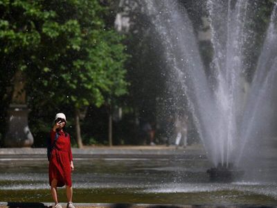 France restricts public alcohol consumption, outdoor sports as heat wave bakes parts of Europe