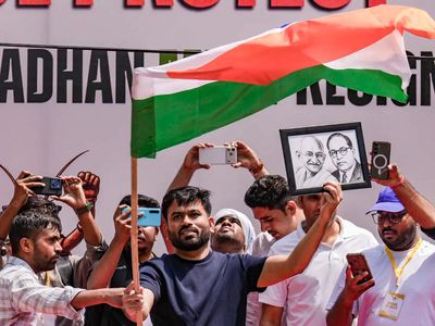 CJP founder Abhijeet Dipke, supporters continue sit-in overnight at Jantar Mantar, urge people to join protest