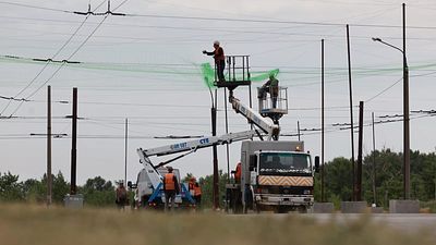 Russian strikes on eastern Ukraine kill three and injure 22