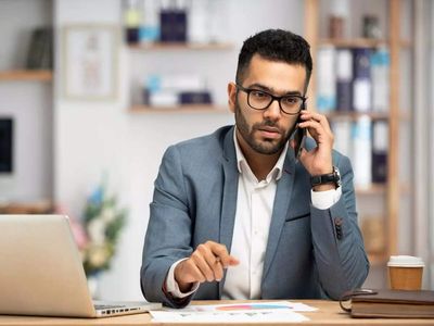 Employee finished all assigned work, took a 20-minute restroom break; only to learn supervisor had been tracking their whereabouts in a lurching way