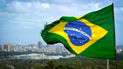 Brazil Moves To End the Six-Day Workweek