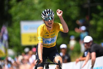Tour de Suisse Women: Marlen Reusser fends off dramatic chase to win stage 5 on Col de la Croix and secure third home GC victory