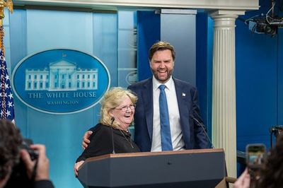 'Which Tribe?': JD Vance Says His Mother Asked Usha in Awkward First-Time Family Encounter