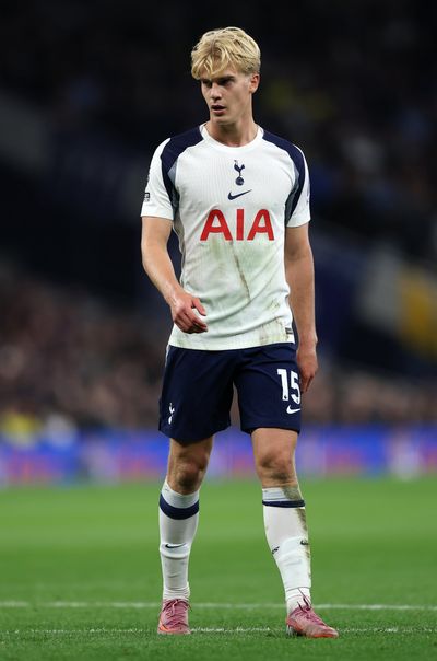 Tottenham asking price for Lucas Bergvall revealed after transfer request sent