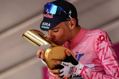 U23 World Champion Lorenzo Finn seals Giro Next Gen victory with stage 8 time trial win