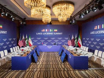 US-Iran talks go into Day 2 after Trump threats, Hormuz closure