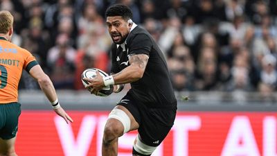 Rennie makes Savea captain in new All Blacks era