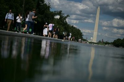 Trump says Reflecting Pool repairs to begin immediately