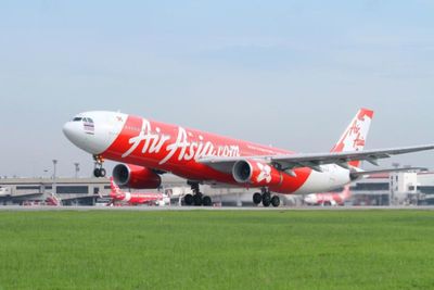 AirAsia X to keep lowering fares as jet fuel prices fall, CEO says