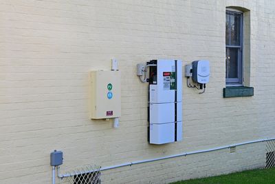 Could a home battery cut your bills even without solar panels?