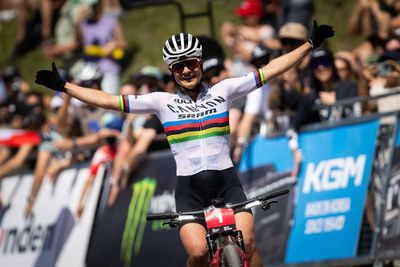 Jenny Rissveds wins again in Lenzerheide as Luca Martin scores first Mountain Bike World Series victory of year