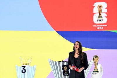 Who are the ITV commentators, pundits and presenters for New Zealand vs Egypt?