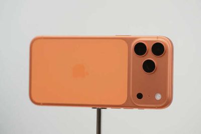 This iPhone 17 Pro Max Price Drop Is Turning Heads
