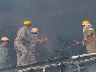 At least 12 students killed as fire engulfs commercial building housing coaching centre in Lucknow's Aliganj