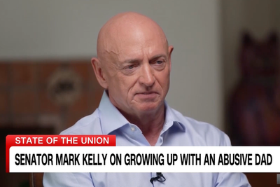 Senator Mark Kelly reveals his late father’s abusive behavior