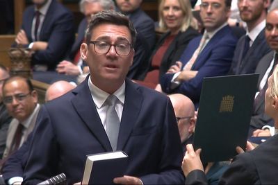 Burnham sworn in as MP following Starmer’s resignation as prime minister