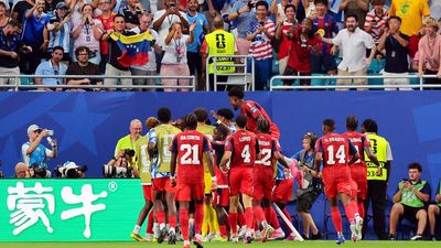 SI:AM | Small Nations, Big Performances