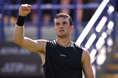 Jack Draper makes winning return before Wimbledon as Andy Murray era begins
