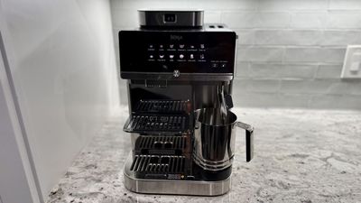 The Ninja AutoBarista Pro Fully Automatic Espresso Machine lets you make just about any coffee creation you can imagine
