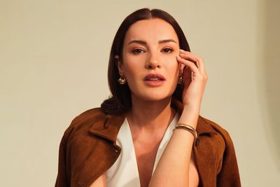 Turkish Soap Star Ece Irtem Dies at 35 as Investigators Examine Possible Link to Monkey Scratch in Thailand