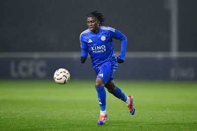 Arsenal pip Manchester United and Chelsea to land EFL wonderkid: report