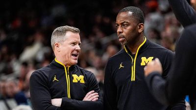 Pat Forde: Mike Boynton Deserves Chance to Lead Michigan After Misfortune Marred Oklahoma State Tenure