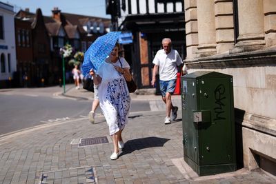 Schools set to close amid impending rare red warnings for extreme heat
