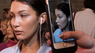 It only costs $14 to get the wired headphone ‘it girl’ aesthetic