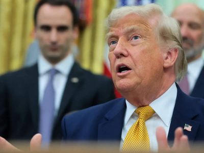 Trump signs orders calling for powerful quantum computer, targeting 2028
