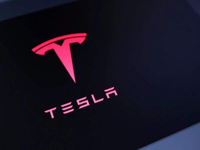 US opens probe into fatal Tesla crash into Texas home