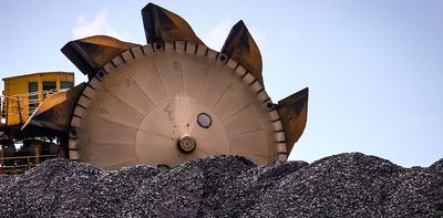 Ten Australians are taking the government to the UN over fossil fuel exports. What is their case?