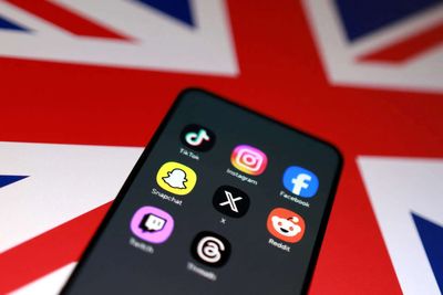 UK considers forcing social media firms to prioritise trusted news