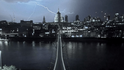 Spectacular thunderstorms hit London as lightning strikes spark house fires amid flash floods