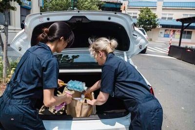 12 Car Essentials Every Driver Should Keep in the Trunk