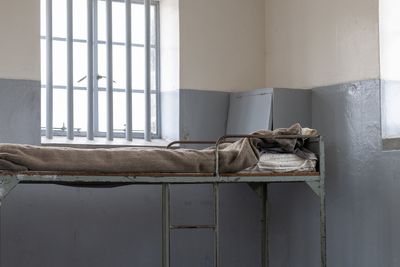 Rastafari man can’t sue Louisiana prison officials who cut his dreadlocks, Supreme Court rules