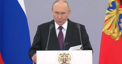 'His Face Just Doesn't Move': Putin Sparks Global Health Panic After 'Drooping Face' Leaves Him Unable to Cry