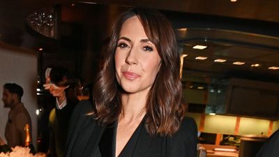 Alex Jones just nailed hot-weather dressing in these two chic and breathable Zara buys