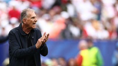 Ghana dig in for stalemate with England at World Cup