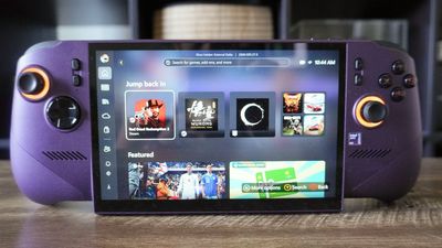 I played on MSI Claw 8 EX AI+ while traveling around the world, and it is a true next generation gaming handheld with one fatal flaw