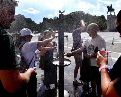 24-hour parks and alcohol bans: what cities could learn from Paris’s ‘heatwave mode’