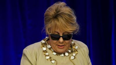 Liberal stalwart and defector dead after short illness