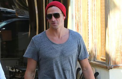 Ryan Lochte defends himself after engagement backlash