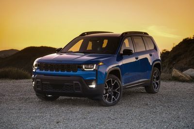 The best hybrid SUV for outdoor enthusiasts: Jeep Cherokee vs Subaru Forester