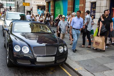 Londoners warned using car air-con to cool down could carry £80 fine
