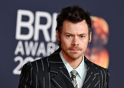 Harry Styles shares strict warning with Wembley fans as he performs in 37C heatwave