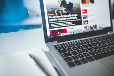 UK Considers Urging Social Media Platforms to Push 'Trusted' News Like BBC to Users' Feed Over Viral Posts