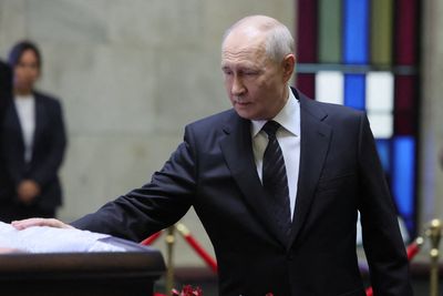 Putin knows he’s in trouble. It’s time to kick him while he’s down